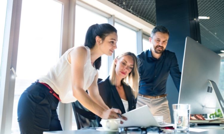 independent music manager discussing in a studio